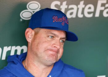 Los Mets de Nueva York despiden al mánager Carlos Mendoza