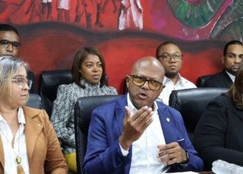 Un desfalco millonario envuelve gestiones CMD