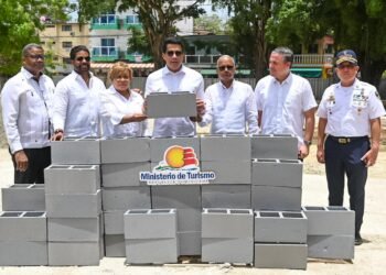 Gobierno inicia obras para la transformación turística de Boca Chica