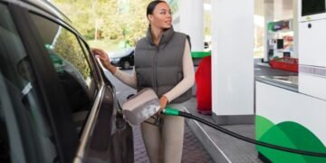Experto pide impulsar la industria del etanol como biocombustible en República Dominicana