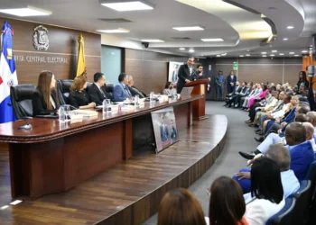 JCE advierte, pero no logra frenar el proselitismo anticipado