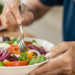 Hábitos de vida saludable: la estrategia nutricional de un oncólogo para llegar lúcido a los 97 años