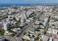 Crecer hacia arriba, inundarse abajo: la paradoja urbana del Gran Santo Domingo