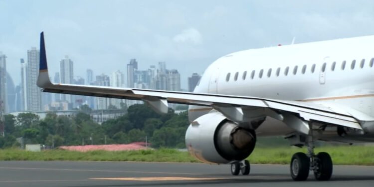Las aerolíneas prevén una caída del 49 % de beneficios en 2026 por precio de combustibles
