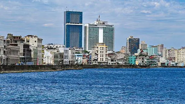 Las razones de Meliá, Iberostar y Blue Diamond, las mayores cadenas hoteleras de Cuba, para cesar operaciones en la isla «con efecto inmediato»