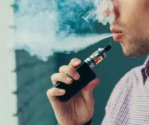 Vapeo y salud mental disparan las consultas de emergencia en República Dominicana