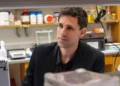 Un investigador español abre una vía innovadora para descubrir nuevos antibióticos