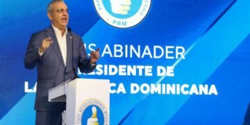 Abinader llama a la unidad a los miembros del PRM en el Comité Nacional