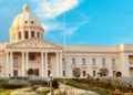 Gobierno dice que no sube el déficit, pero los números dicen lo contrario