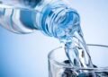 El agua embotellada se consolida como la principal fuente para beber en el país