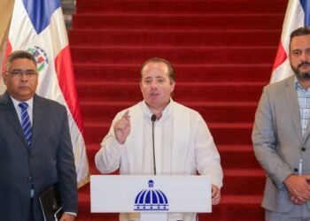 Gobierno definen bases del Presupuesto a ejecutar en 2027