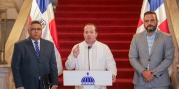 Gobierno definen bases del Presupuesto a ejecutar en 2027