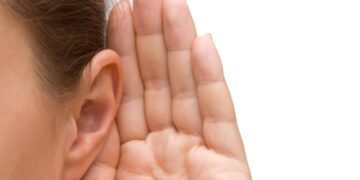 Escuchar también salva vidas: por qué saber oír es clave para la salud mental