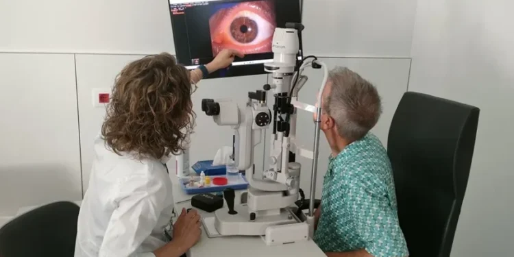 La miopía magna va más allá de usar lentes: estos son sus principales riesgos