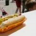 La batalla del hot dog en EE. UU.: el duelo definitivo entre Nueva York y Chicago