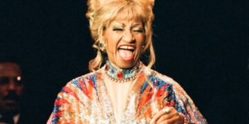 Los icónicos vestidos y pelucas de Celia Cruz llegarán a Puerto Rico en una exhibición única