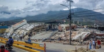 En La Guaira solo queda el azul de las playas que antes recibían turistas