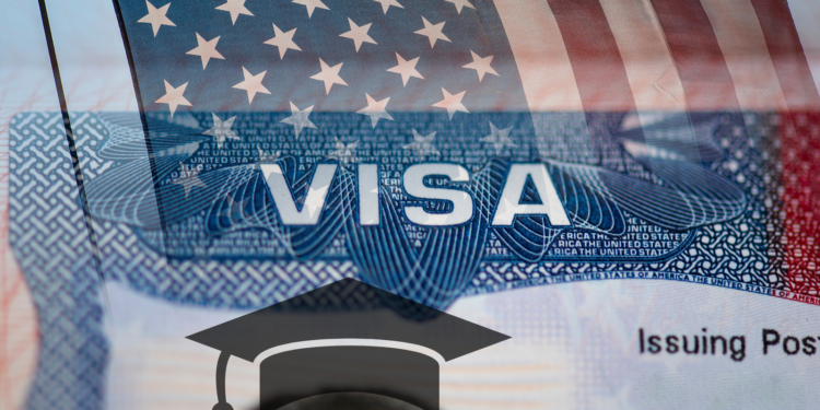 Administración Trump publica norma para poner fin al “abuso” de visas de estudiantes extranjeros