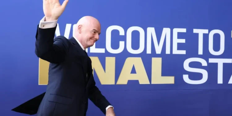 Infantino cede ante la rebelión del fútbol y retira su plan de inversión privada en la FIFA