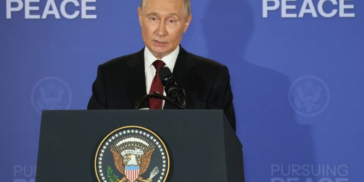 Putin preside un país en permanente estado de emergencia