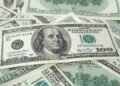 ¿Por qué cada vez más dominicanos deciden ahorrar en dólares?