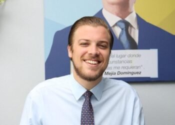 ¿Quién es Juan Garrigó Mejía, el hijo de Carolina Mejía que llega a la Secretaría el PRM?