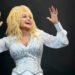 En la teología de Dolly Parton, Dios y la aceptación compartían el mismo escenario