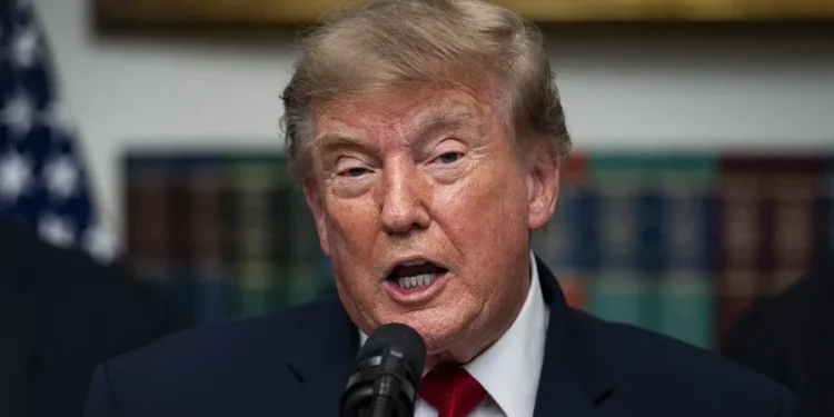Donald Trump ordena explorar las vías comerciales para enviar humanos a Marte