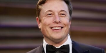 Elon Musk es el hombre más rico del mundo en agosto 2026