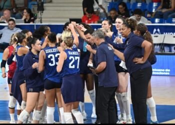 Estados Unidos impone su poderío ante Reinas del Caribe