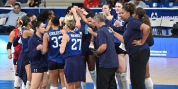 Estados Unidos impone su poderío ante Reinas del Caribe