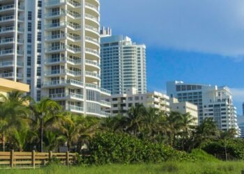 Guía práctica de la Ley de Condominios: derechos, obligaciones y cómo resolver los conflictos más comunes