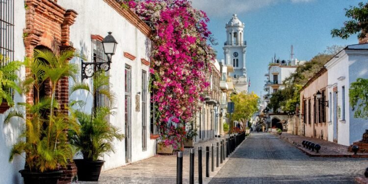 Autoridades establecerán cambios en algunas calles de la Ciudad Colonial