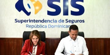 Superintendencia de Seguros y UNIBE acuerdan fortalecer capacitación y cultura de cumplimiento en el sector