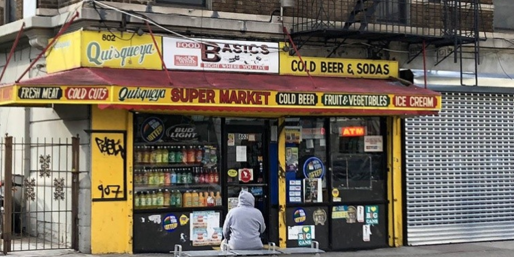 Nueva York: Bodegas dominicanas temen quedar fuera del mercado
