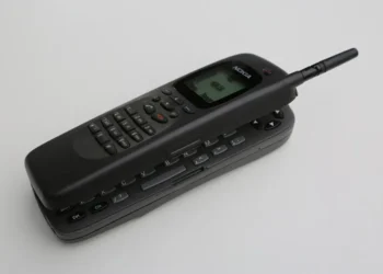 El Nokia 9000 Communicator, el primer teléfono inteligente de la historia, cumple 30 años