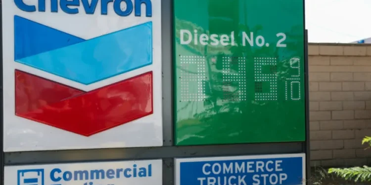 Chevron anuncia acuerdos para duplicar su producción petrolera en Venezuela en 5 años