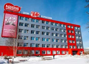 Rusia confisca activos de Nestlé y de tres grupos franceses