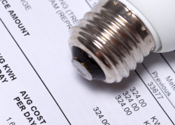 Usuarios prefieren cambiar hábitos de consumo frente a alta facturación eléctrica