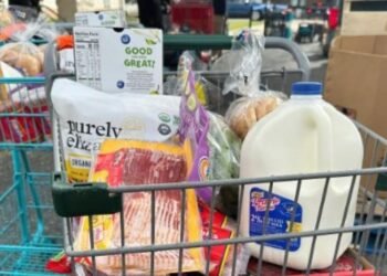 Poco dinero en manos de la gente, pero suben depósitos