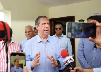 Francisco Javier denuncia cacería contra quienes lo apoyan y advierte el PLD puede desaparecer