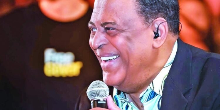 Wilfrido Vargas: el Beduino Mayor que mantiene la sed por el merengue y «Free Cover» lo redimensiona