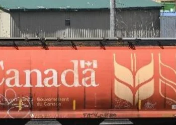 Guerra comercial EU y Canadá se intensifica