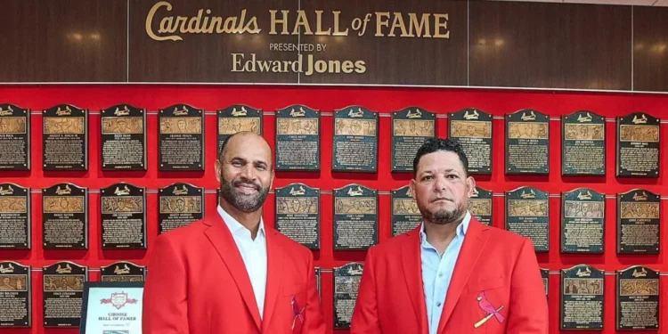 Albert Pujols y Yadier Molina entran al Salón de la Fama de los Cardenales