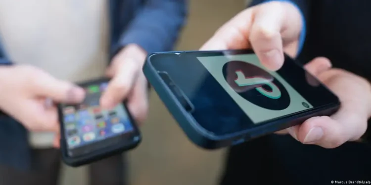 TikTok acepta limitar el tiempo de uso de los adolescentes