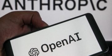 Un equipo de investigadores jaqueó a OpenAI con Claude, la IA de Anthropic, según un medio