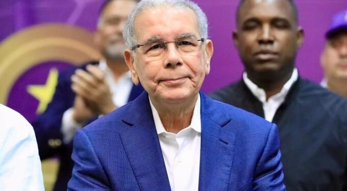 Danilo Medina llama a sacar al PRM del poder en 2028 y asegura que el PLD “ha resucitado”