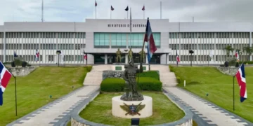 Vivienda militar pendiente: terrenos entregados, ferias inmobiliarias y bonos que todavía no alcanzan para quienes menos ganan 