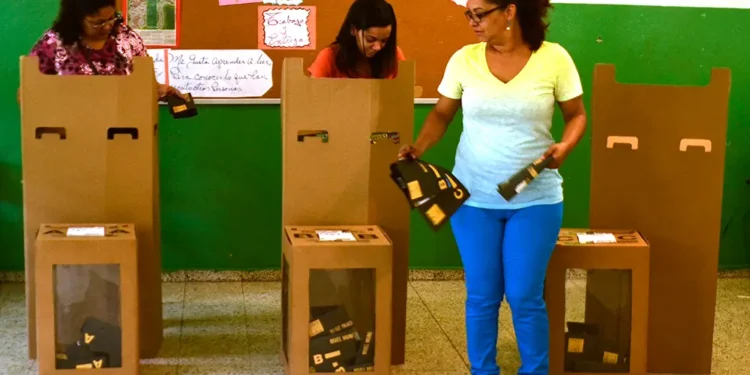 Proponen el voto obligatorio e incentivos contra la abstención