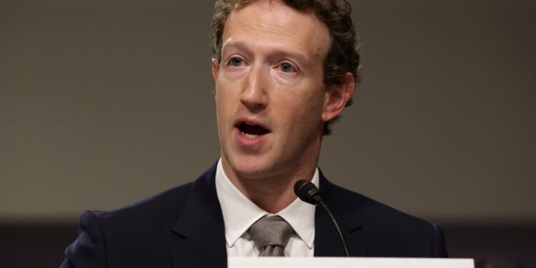 Mark Zuckerberg rechaza los llamados a ralentizar el desarrollo de la IA
